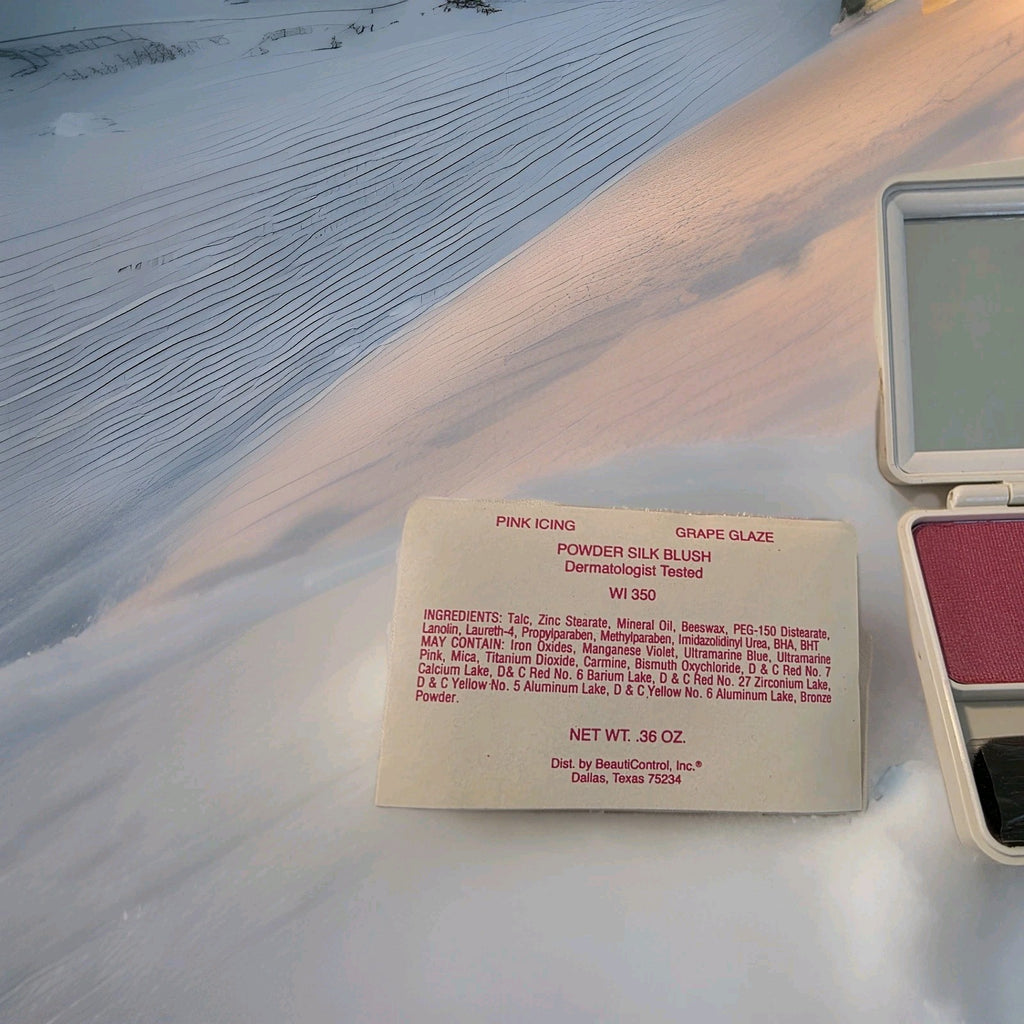 New Vintage Beauticontrol Powder Silk Blush Winter -3501