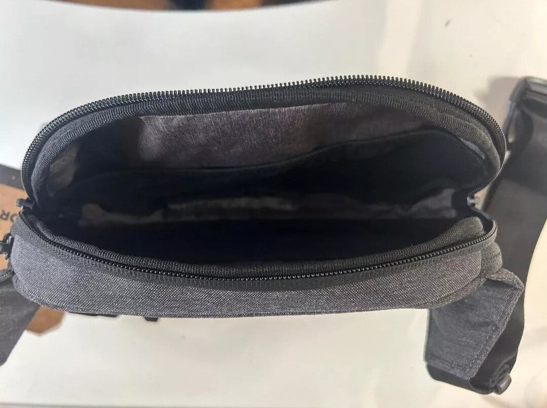 NWT Nomatic Navigator Lite 1L Sling Bag  Travel Organizer Minimalist Fanny Pac2