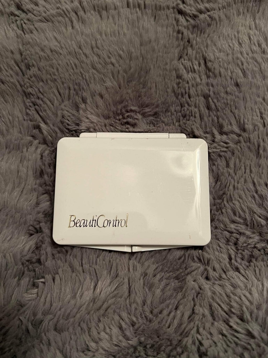 New Vintage Beauticontrol Powder Silk Blush Winter -3503