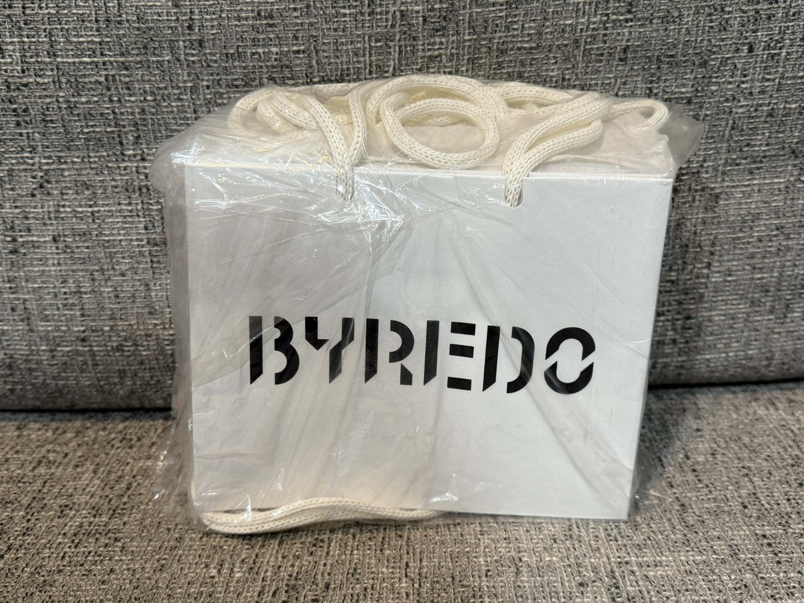 10 X BYREDO White Heavy-Duty Paper Shopping Gift Bag 6 x 5 x 30
