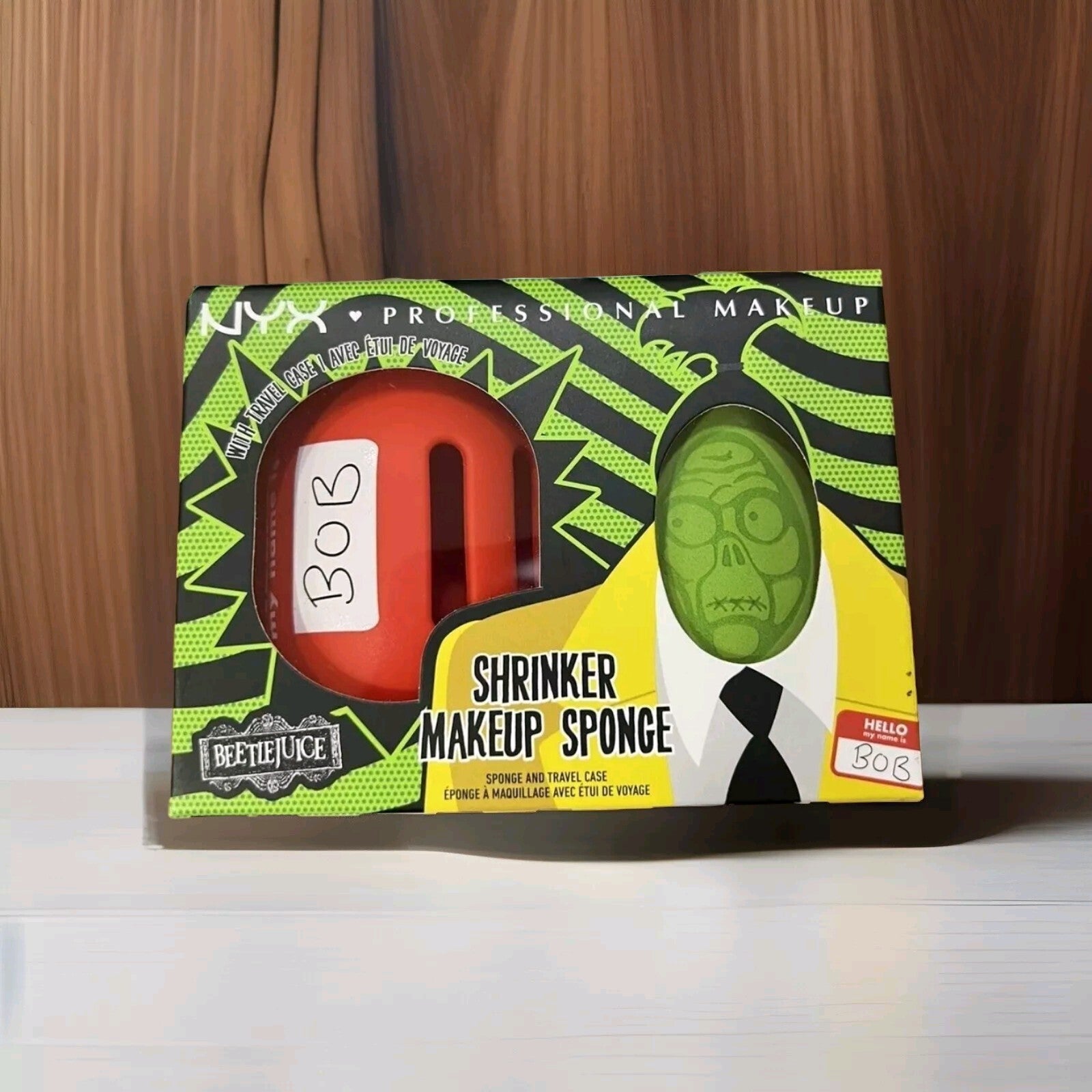 NYX BEETLEJUICE BEETLEJUICE SHRINKER MAKEUP SPONGE & TRAVEL CASE BOB0