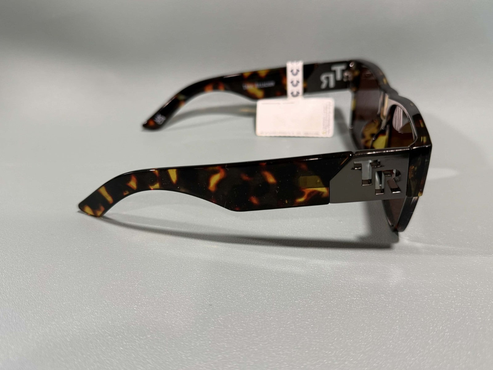 New Original TRUE RELIGION Square Sunglasses Brown TR TRM17834