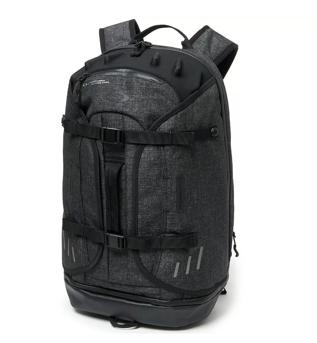 Oakley Factory Pilot Aero Pack Cycling Blackout Backpack Back Pack 921129 02E0