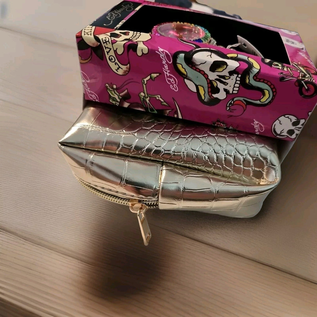 New Ed Hardy 2 Piece Gift SET BLING WATCH & COSMETICS BAG Y2K GOLD 3