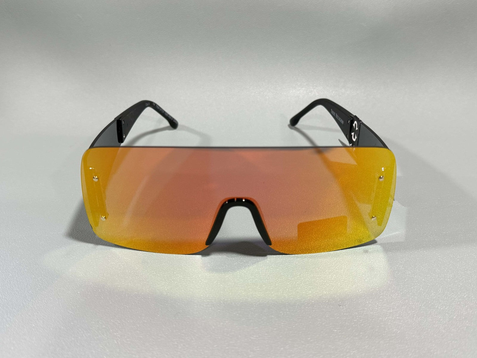 New Original TRUE RELIGION Square Sunglasses Mirrored Red TRM1870X0
