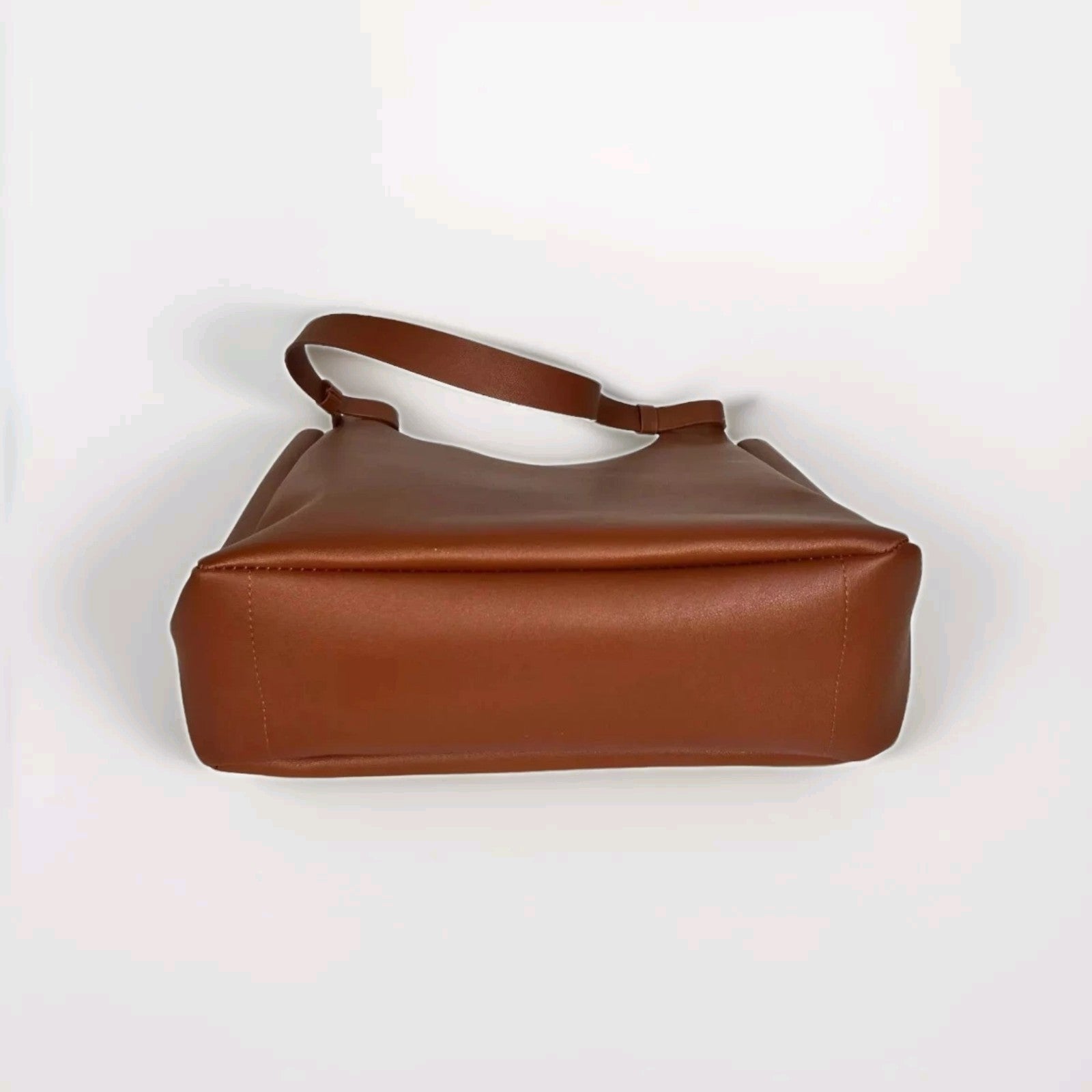 NEIMAN MARCUS Vegan Leather Tote Bag Cognac 15x11 Handles 12” Tan / Brown Chic1