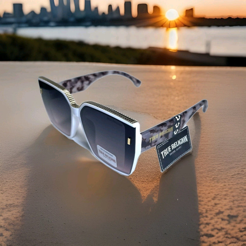 New Original TRUE RELIGION Square Sunglasses Oversized White Tortoise Shell Trim0