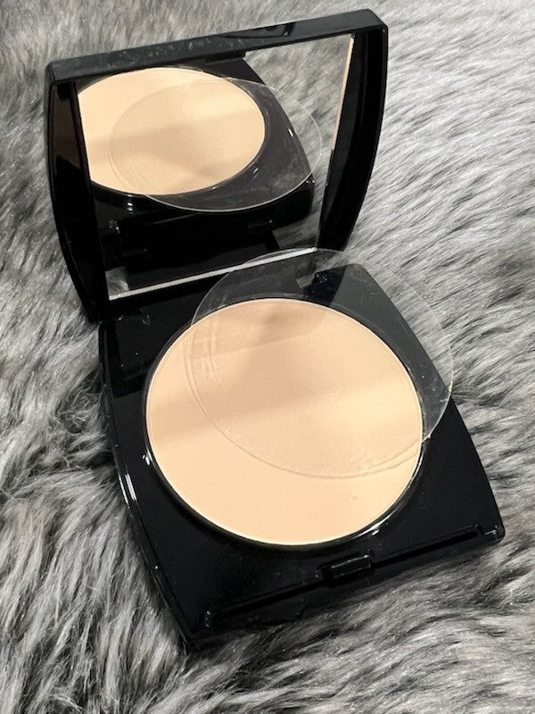 Beauticontrol Perfecting Wet Dry Finish CL Porcelain Beige* 6066 •NEW• P1 Founda1