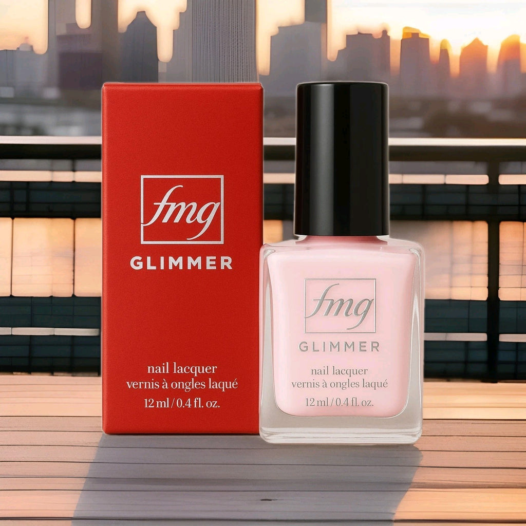 FMG Glimmer Nail Lacquer Cool Comet 12mL / 0.4 fl oz High Shine Polish Avon0