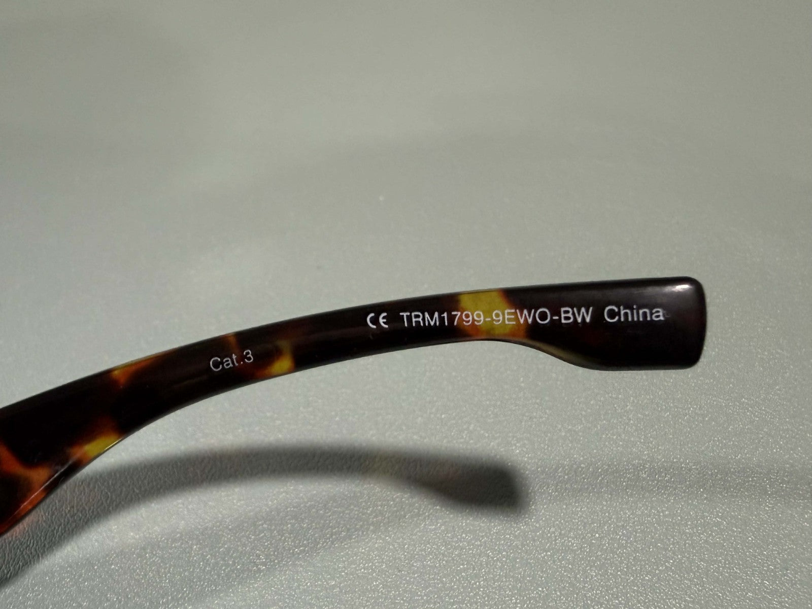New Original TRUE RELIGION Square Sunglasses Brown TR TRM17994