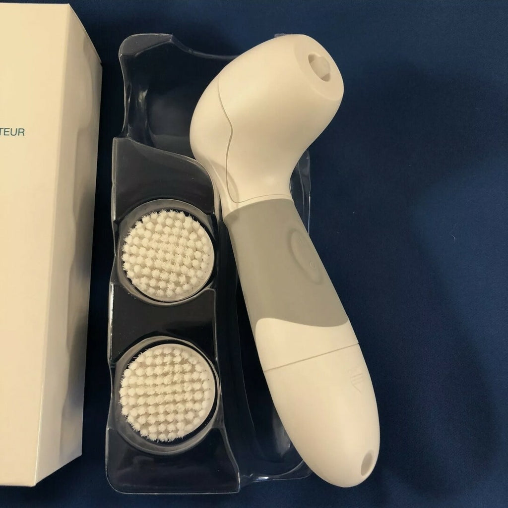 Beauticontrol Regeneration Brighten Pro Facial Exfoliator Include 2 Brush Heads1