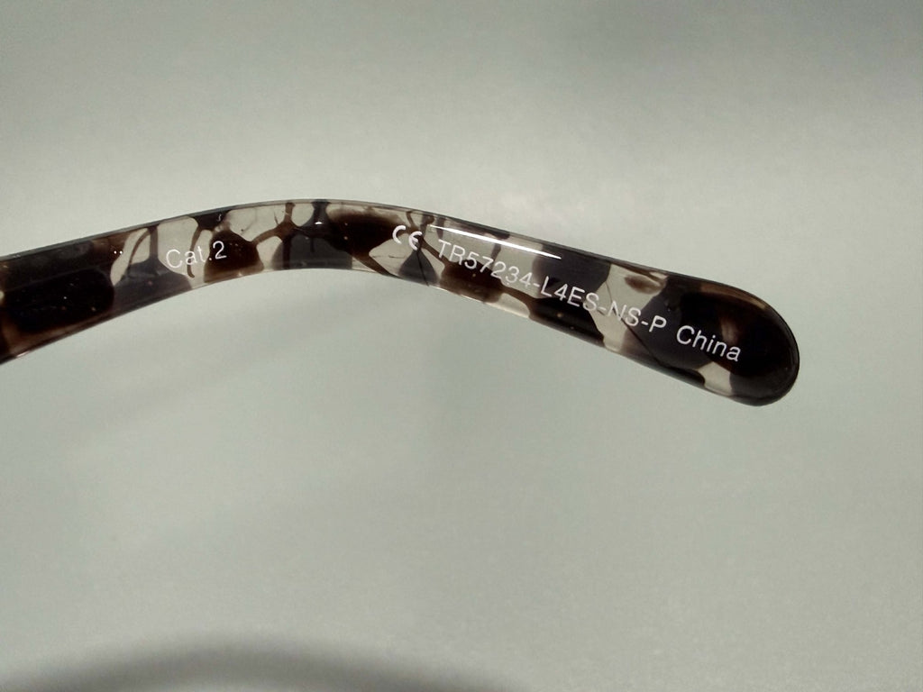 New Original TRUE RELIGION Square Sunglasses Frosted Black / Clear TR572344