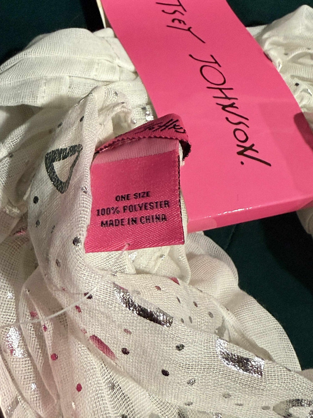 NWT Vintage Betsey Johnson Y2K Infinity Scarf Wrap White w/ Hearts Shawl4