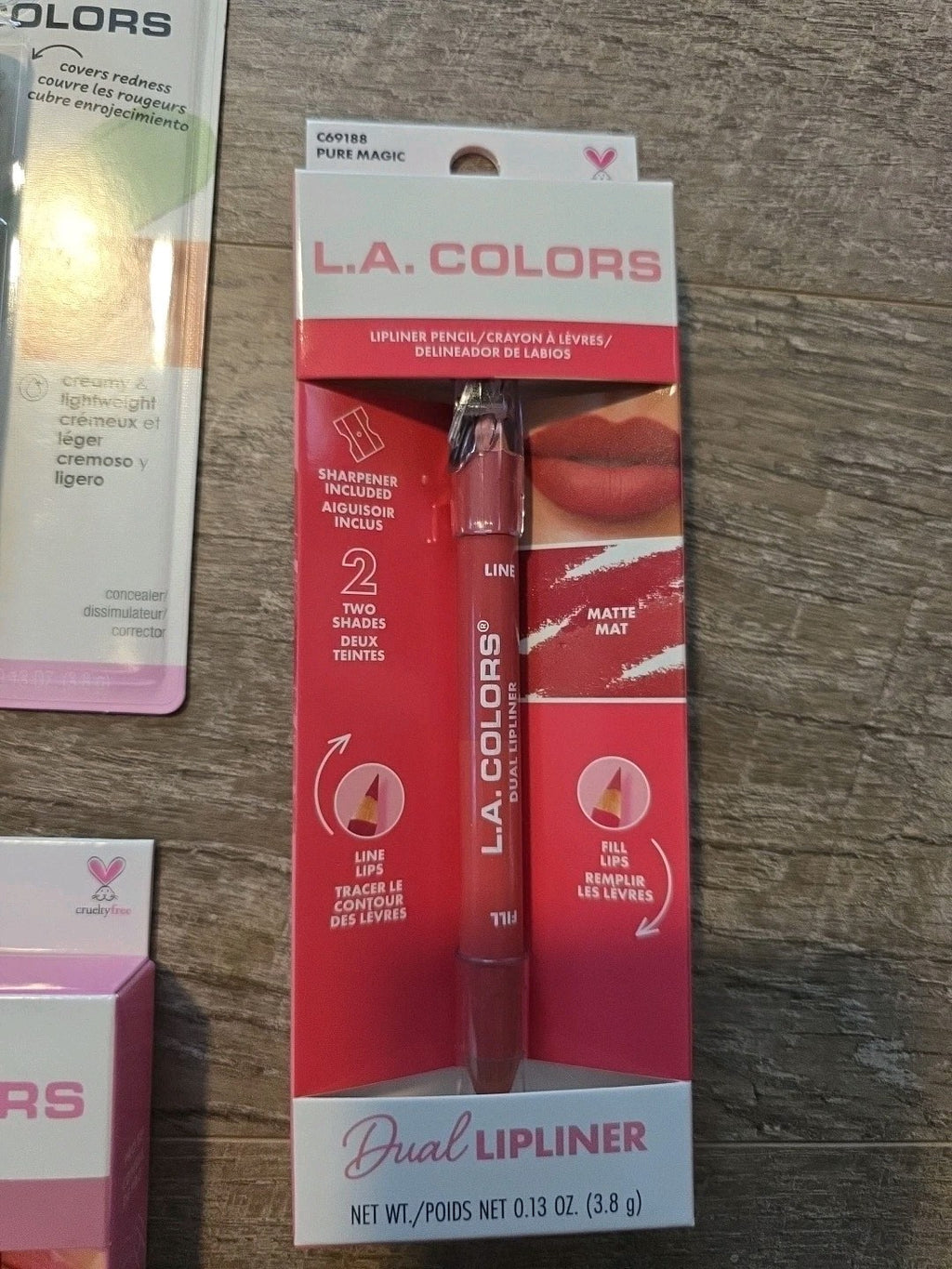 Lot of 10 L.A. Colors Smokey Eyeshadow Palette, Mascara,  Brushes,  Lippie & 7
