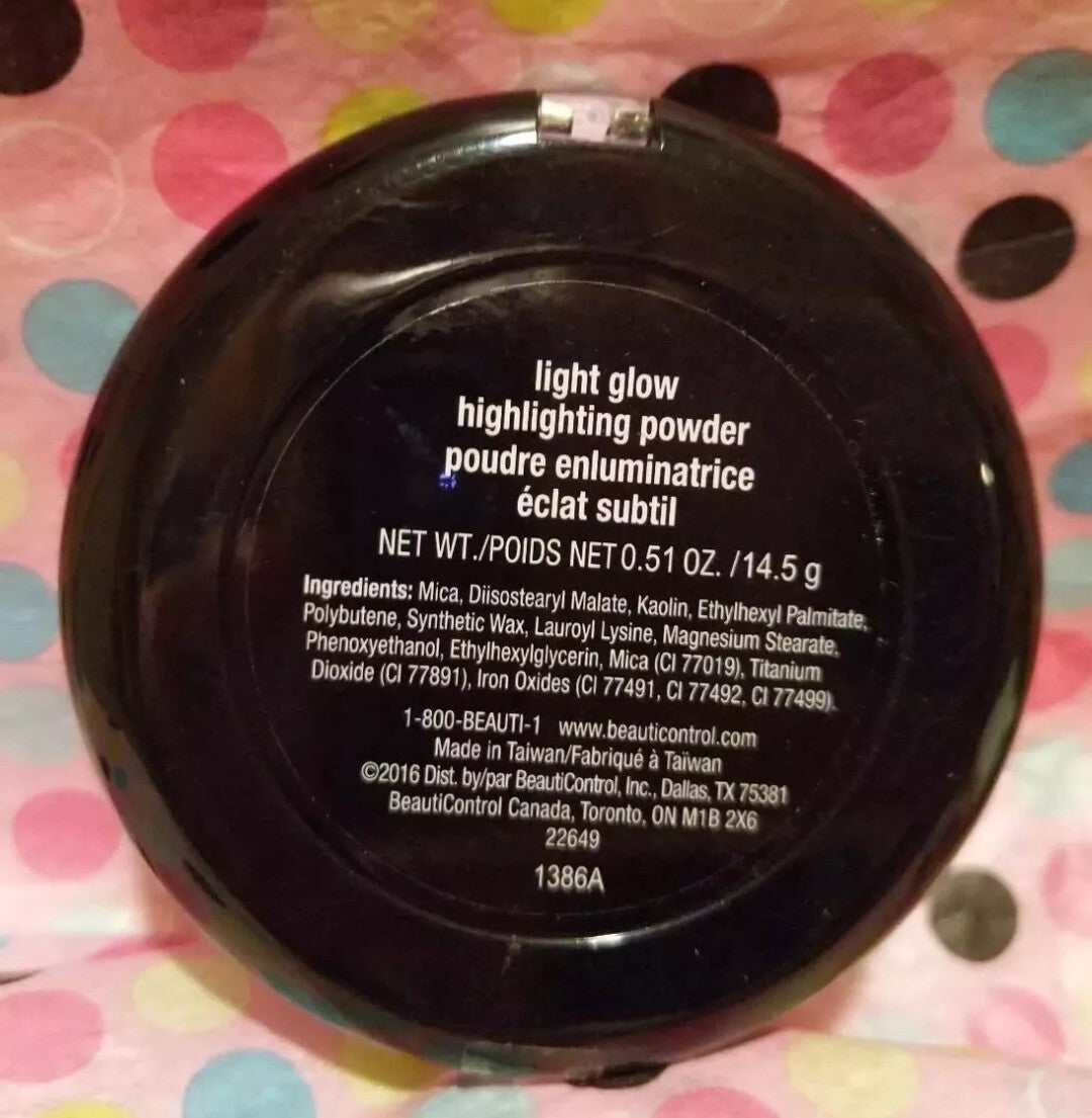 NEW NWOB Discontinued BEAUTICONTROL LIGHT GLOW HIGHLIGHTING POWDER 1366A1