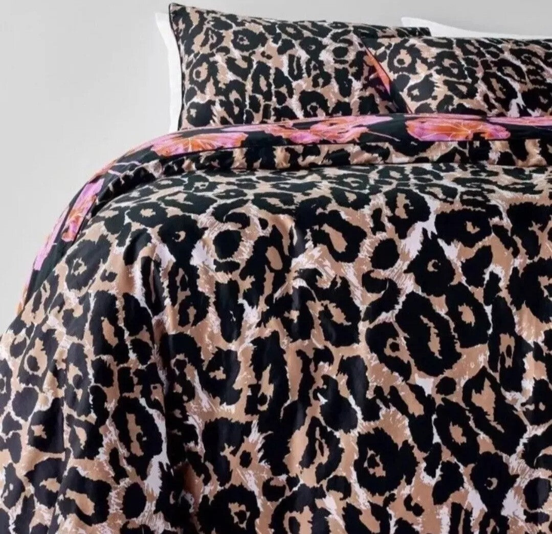 Diane Von Furstenberg DVF Duvet Cover 3 Piece Leopard/Geranium Leaf Full/Queen2