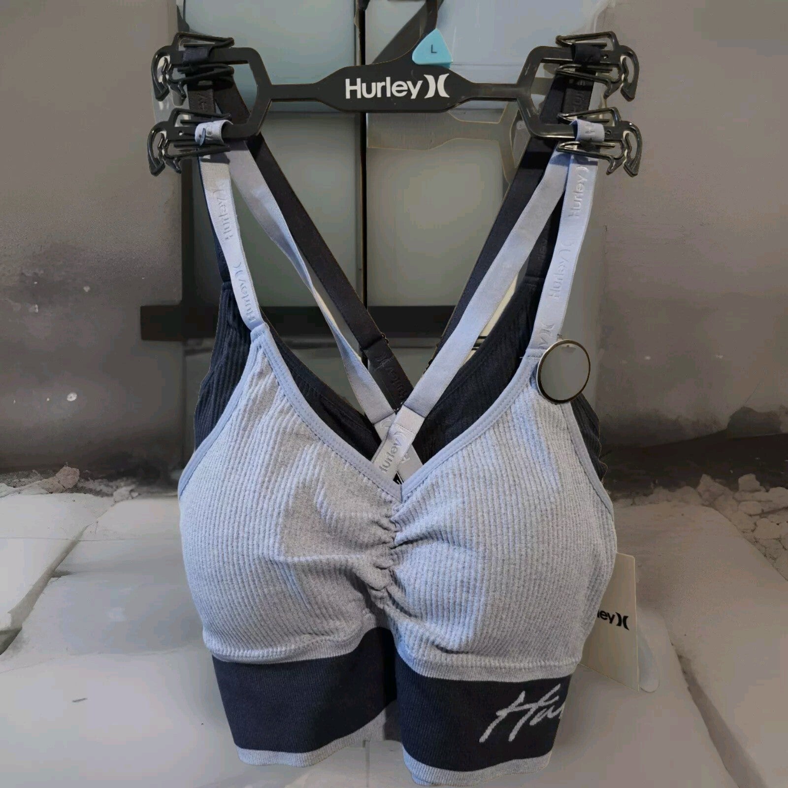 Hurley NWT Convertible Strap Seamless Sports Bra Heather Blue & Navy 2 Pack M0