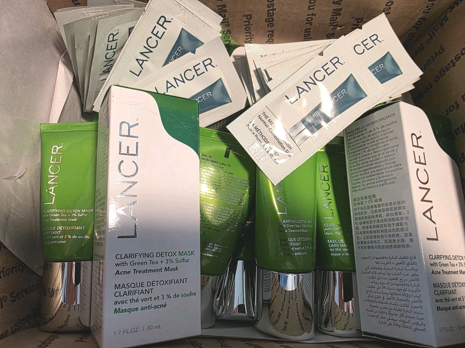 18 Lancer + Clarifying Detox Mask  1.7 oz/50 ml + 25 The Method Samples W Defect0