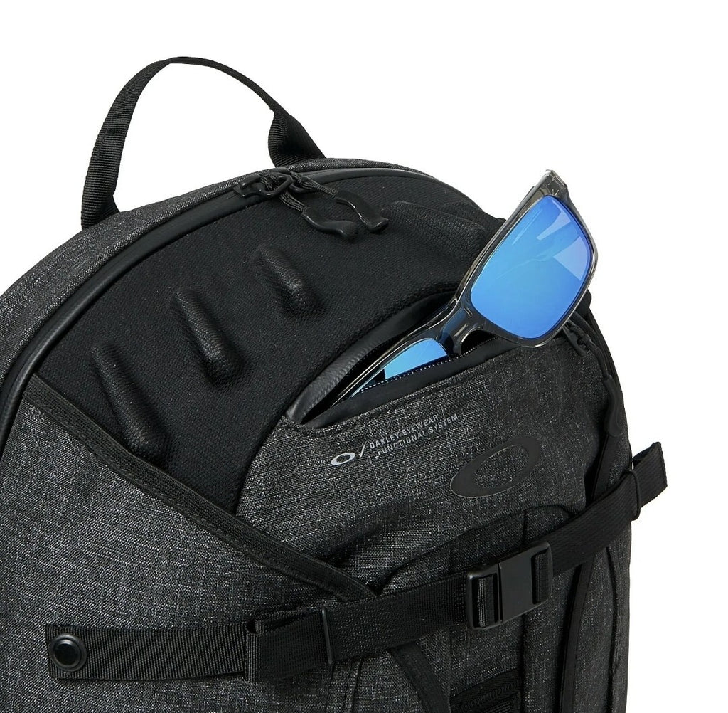 Oakley Factory Pilot Aero Pack Cycling Blackout Backpack Back Pack 921129 02E3