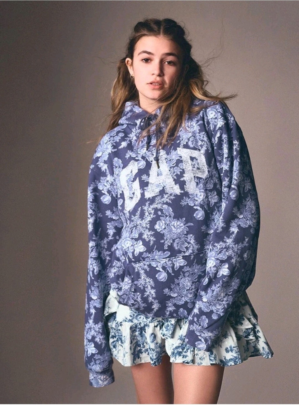 Gap x Love Shack Fancy Womens Hoodie Med Blue Floral Sweatshirt Streetwear EUC0