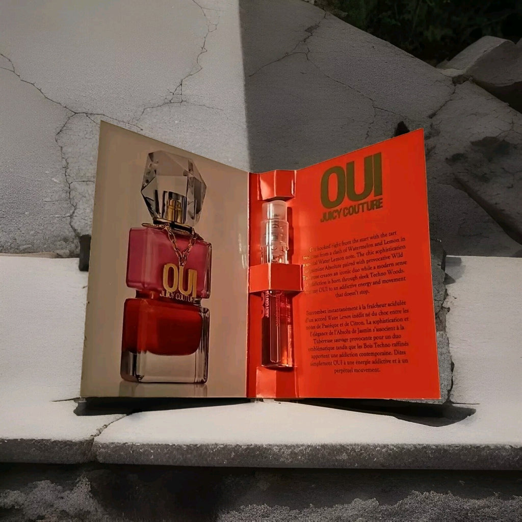 Juicy Couture OUI EDP Mini Travel Spray 0.05floz/1.5ml perfume sample NEW1