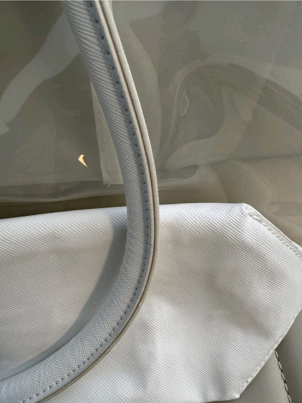 Neiman Marcus Clear PVC White Tote Bag With Zipper And Inner Pouch NEW9