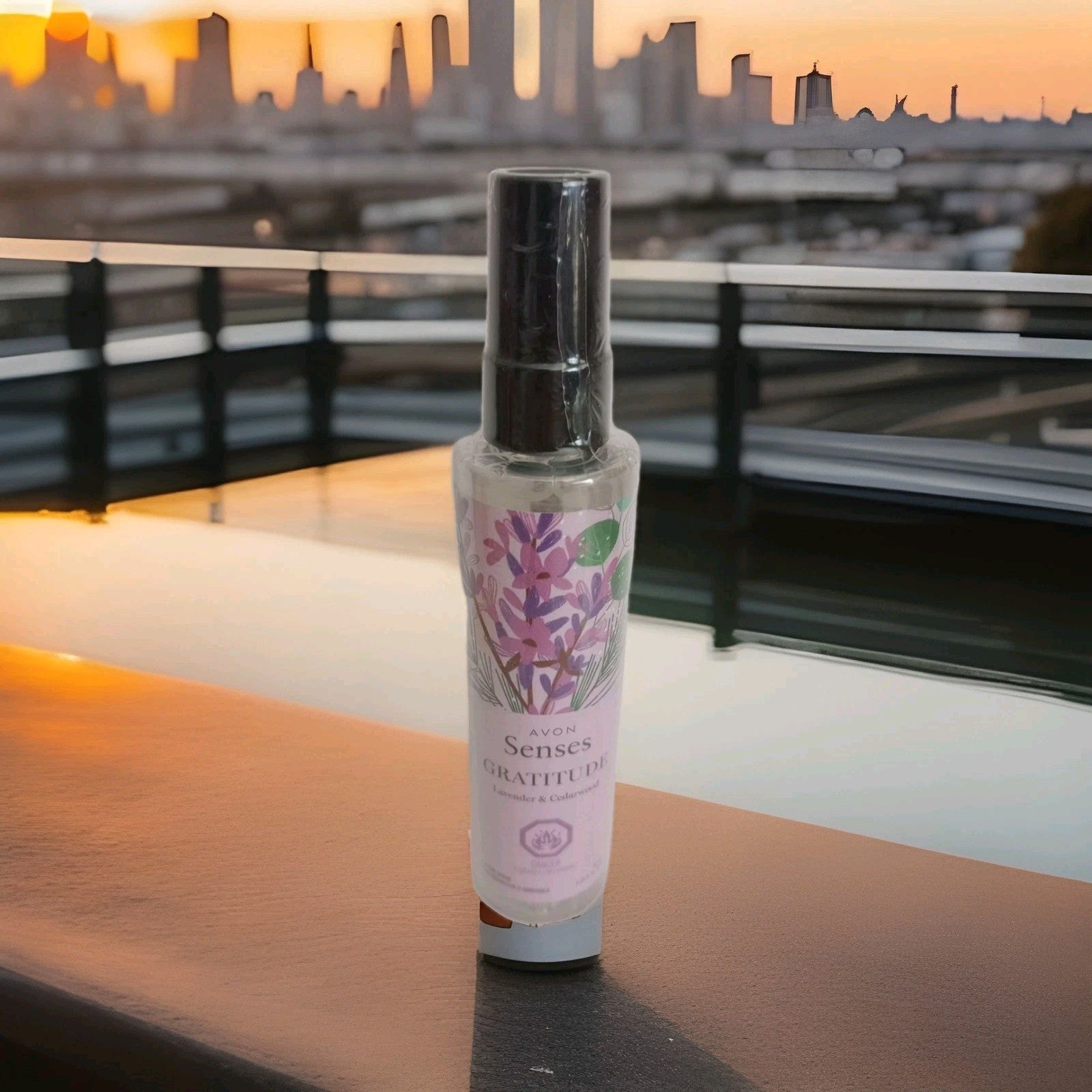 Avon Senses Gratitude Room & Fabric Spray Lavender Cedarwood Home Scent 3.25oz 0