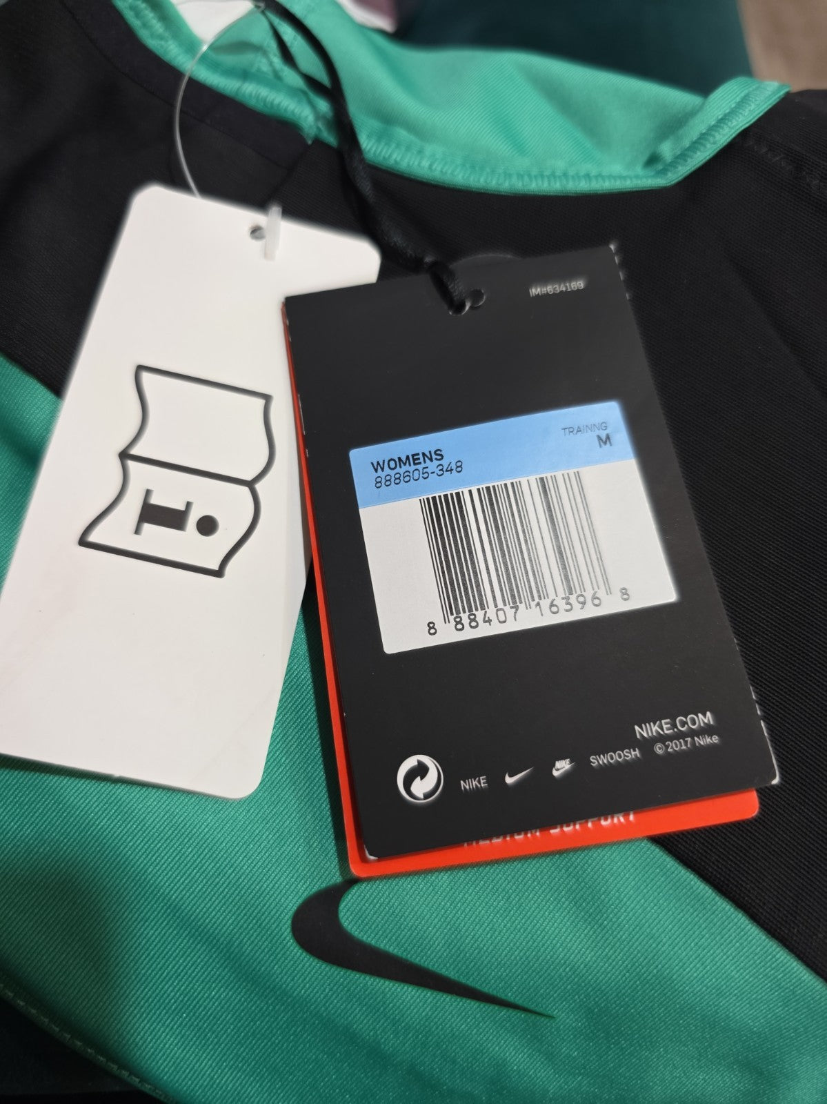 NWT Nike Dri-Fit Swoosh Pocket Sports Bra Medium Womens M 2