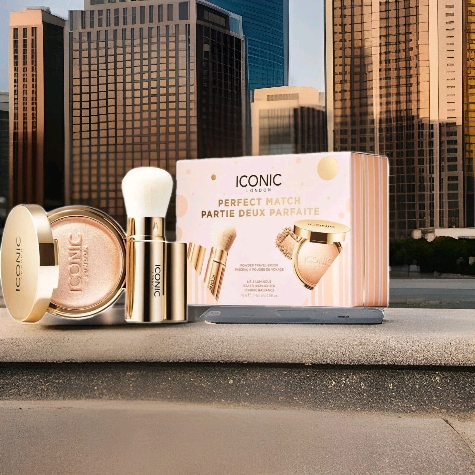 Iconic London - Perfect Match Partie Deux Parfaite Gift Set Highlighter & Brush 0