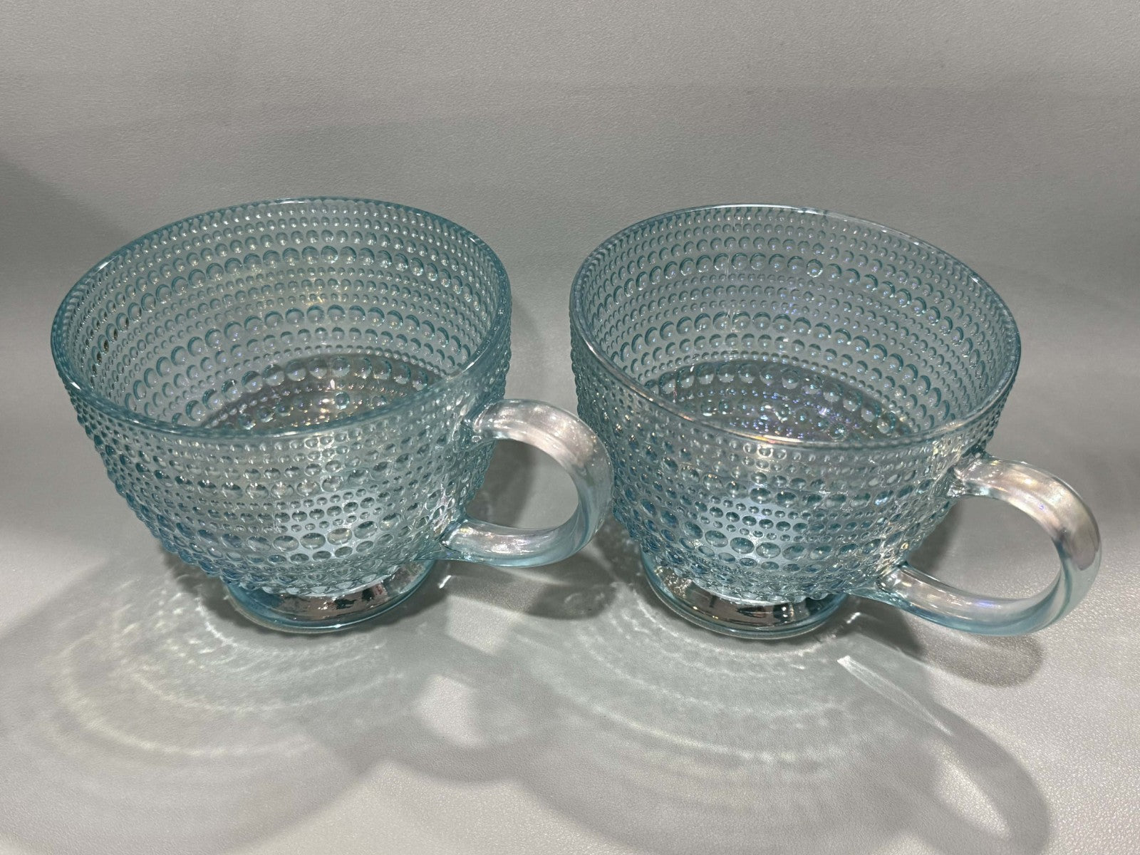 Iridescent Icy Aqua Bubble Bead Raised Texture 13.5 Oz Glass Tea Cup Mug Set 2