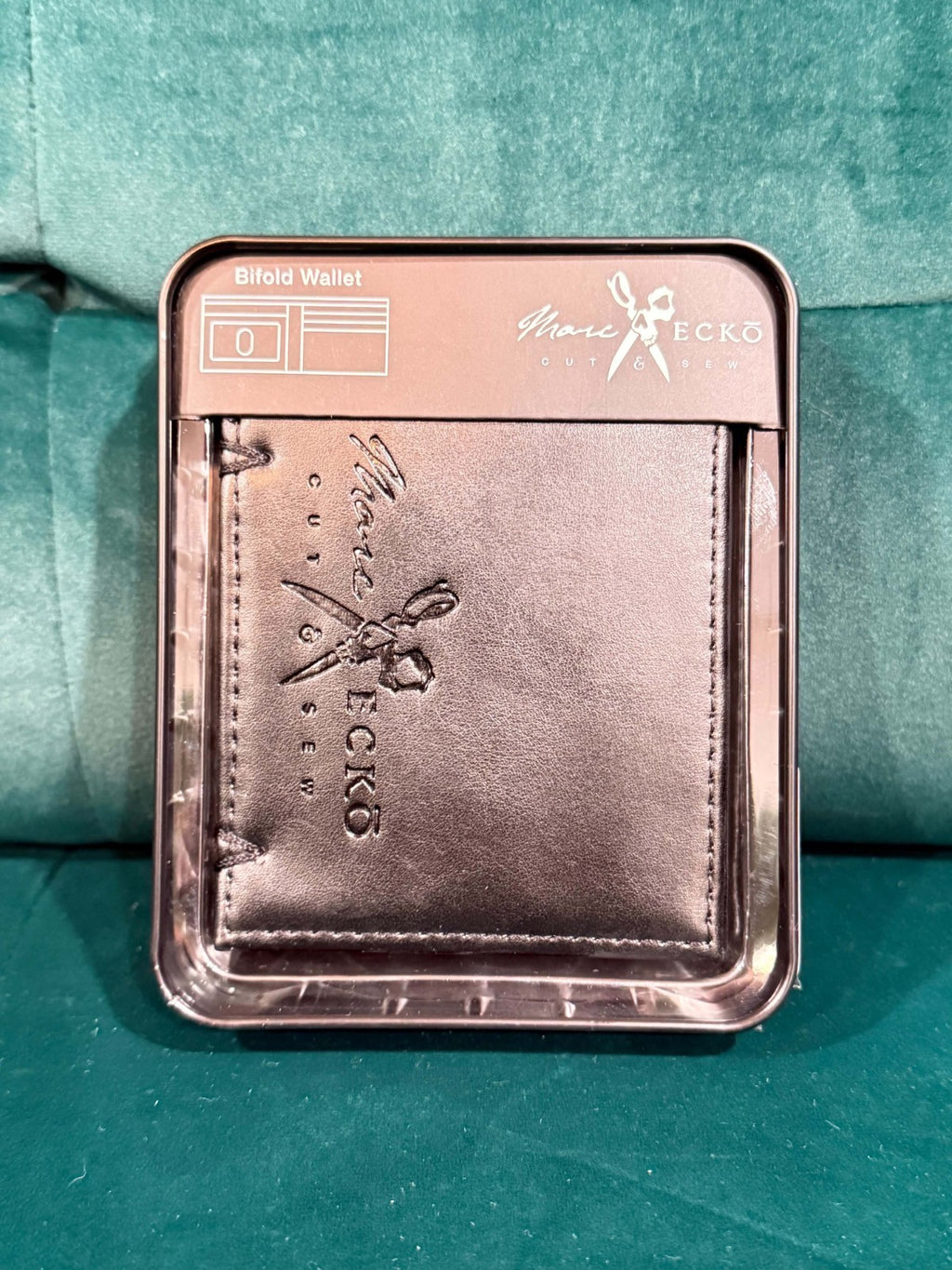 New Marc Ecko Unltd Black Leather Men's Wallet Bi-Fold Card Cut & Sew W Tin 3