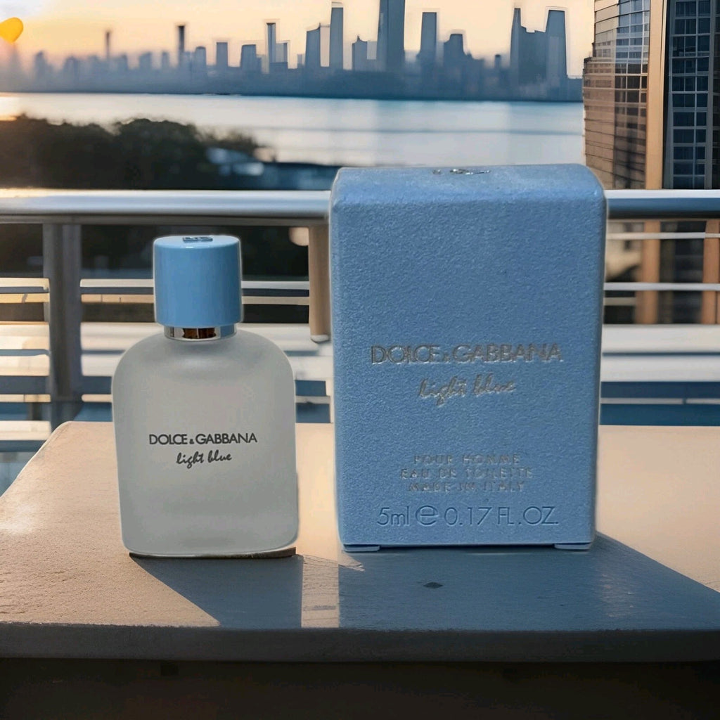 Dolce & Gabbana Light Blue Pour Homme Eau De Toilette MINI Splash 5 ml / 0.17 oz0