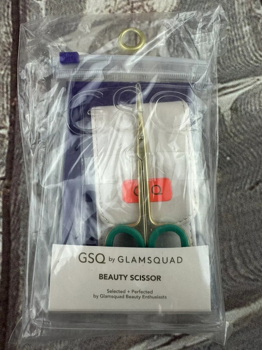 NEW GSQ by Glamsquad, Beauty Manicure Scissors  Gold W/Green Handles W/Case3
