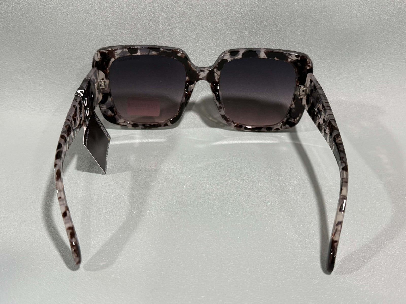 New Original TRUE RELIGION Square Sunglasses Frosted Black / Clear TR572343