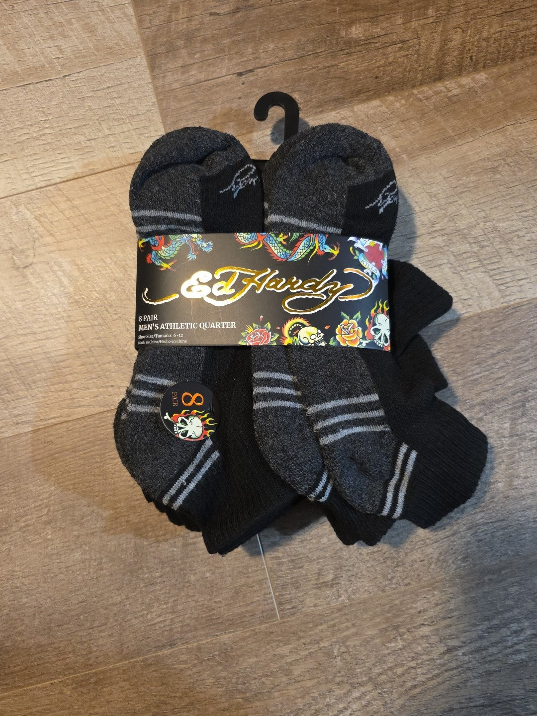 Ed Hardy 8-Pair Men's Athletic  Quarter Socks  Shoe Size 6-12  Black/Gray0