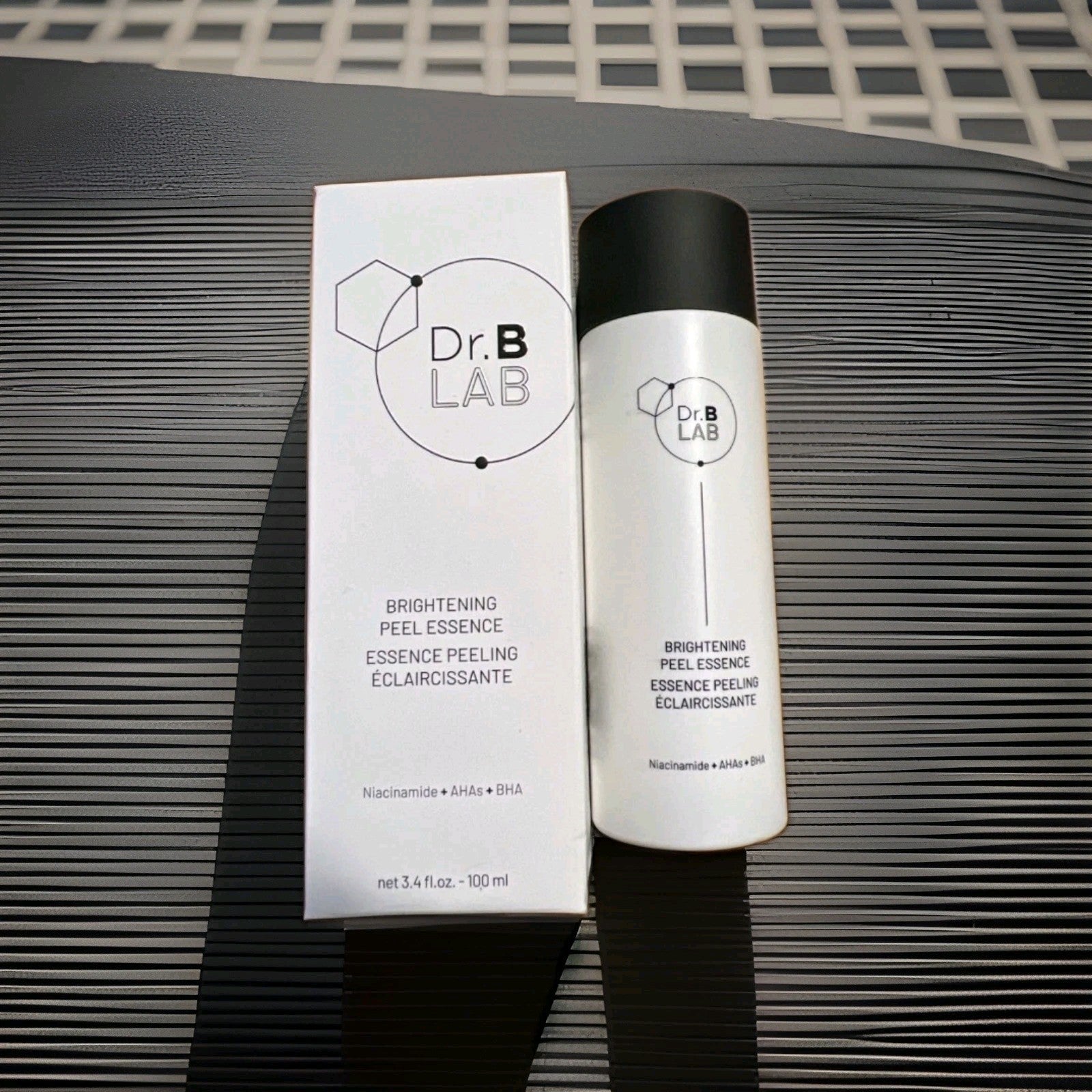 Dr Brandt B Lab Brightening Peel Essence Niacinamide 3.4 Oz NIB Free Gift